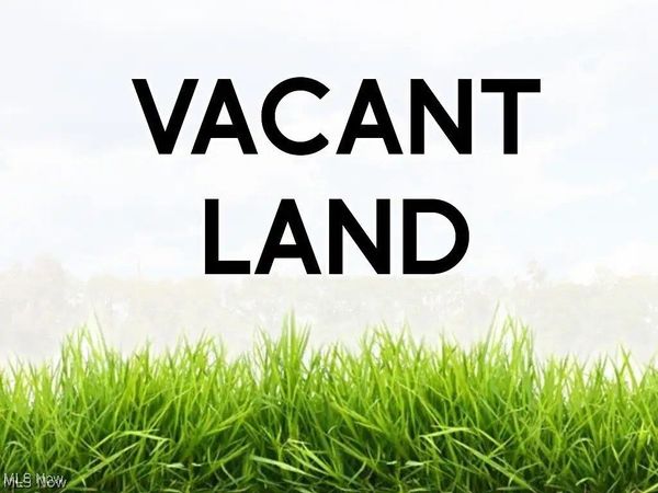 W Garfield Road , Columbiana, OH 44408