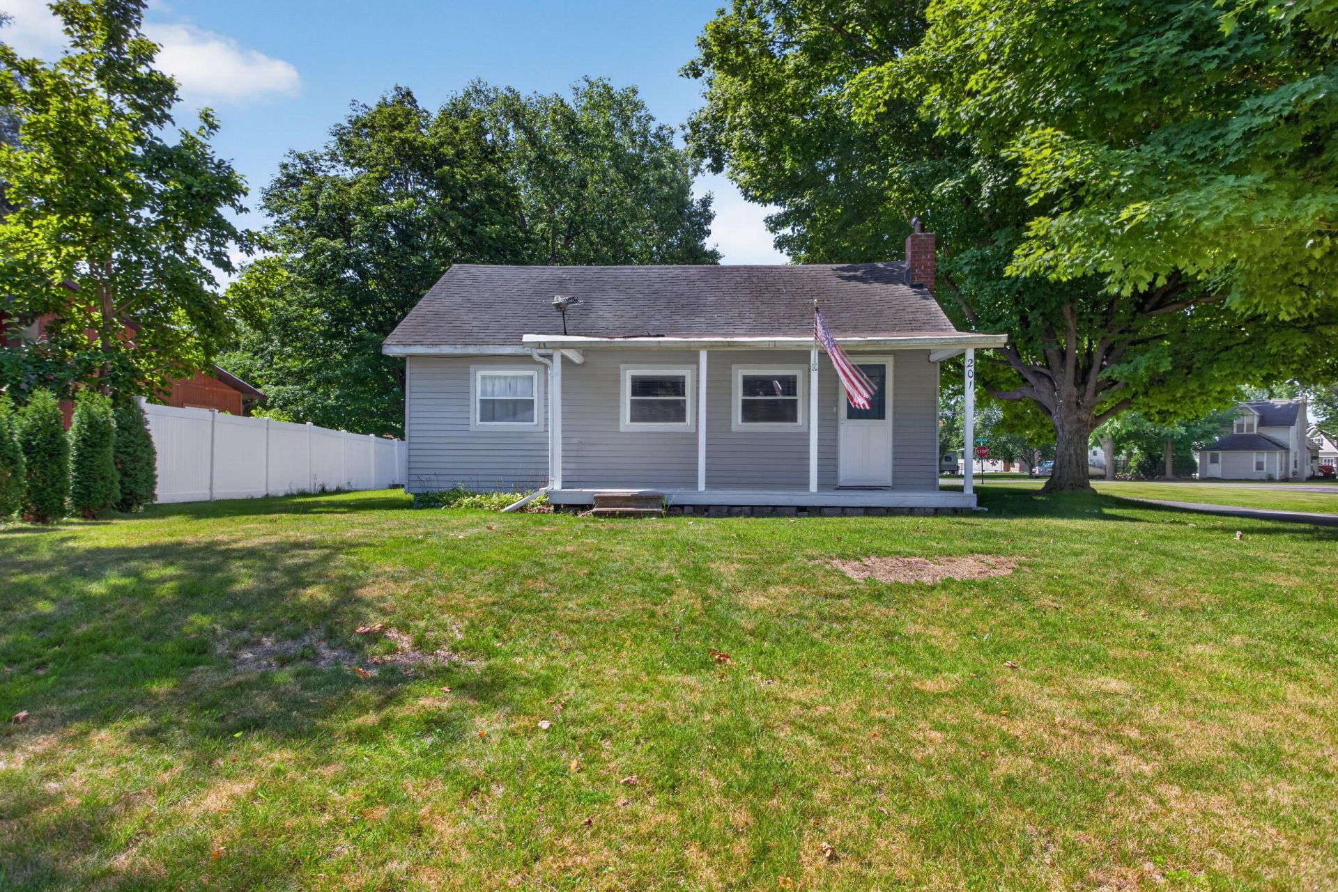 201 Tipperary Street, Michigan Center, MI 49254 Main Photo