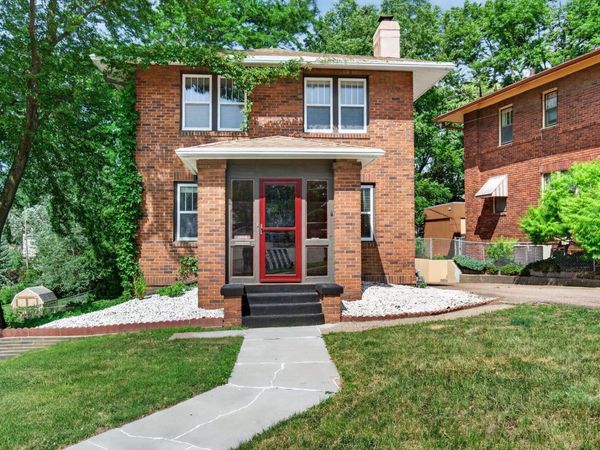 1449 JOHN ST, Sioux City, IA 51103
