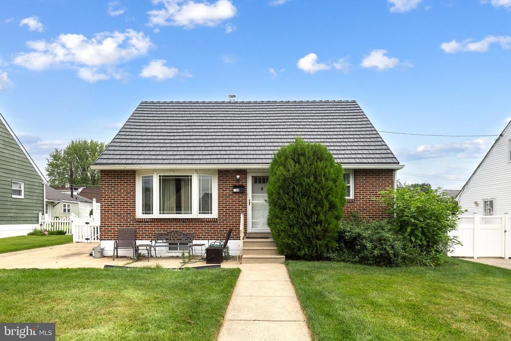 513 BURGESS STREET , PHILADELPHIA, PA 19116