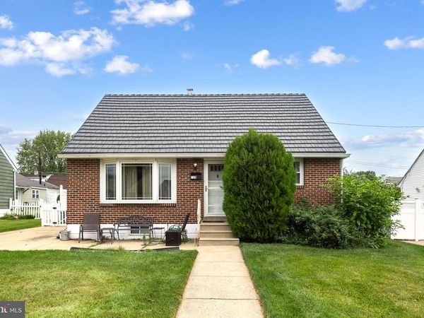 513 BURGESS STREET, PHILADELPHIA, PA 19116