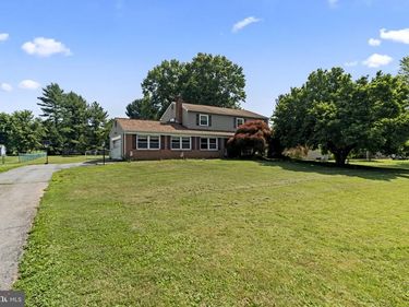 2029 E CEDARVILLE ROAD, POTTSTOWN, PA 19465
