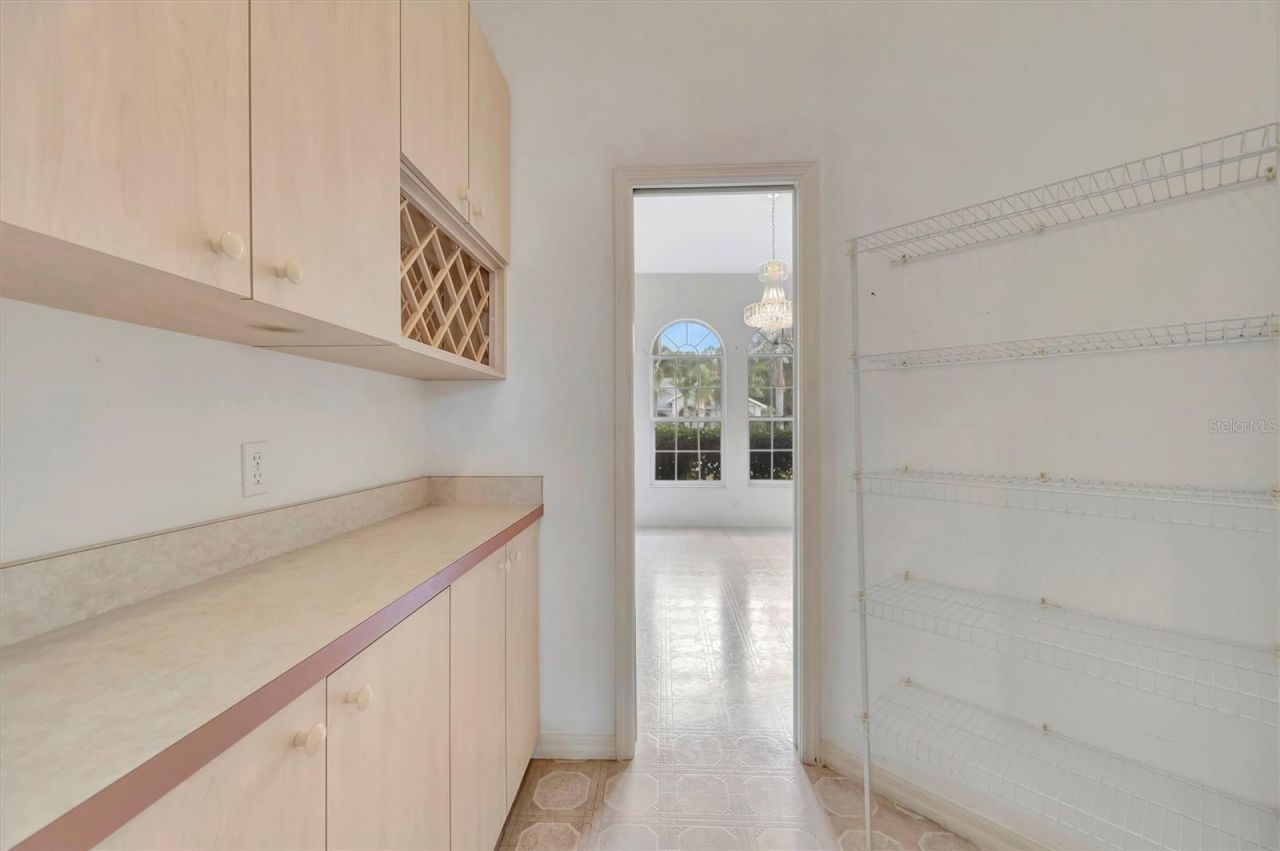 4206 73rd Terrace E, Sarasota, FL 34243 Photo