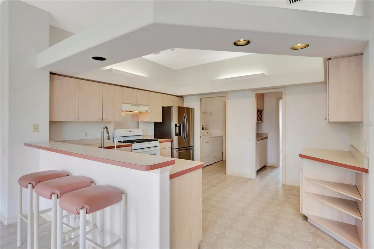 4206 73rd Terrace E, Sarasota, FL 34243 Photo