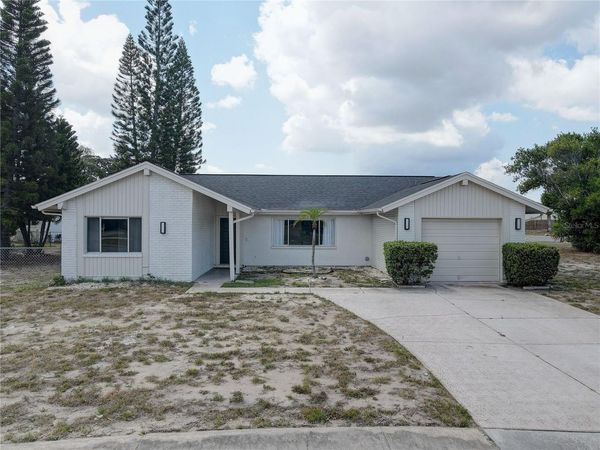 3718 PENRICK DRIVE , HOLIDAY, FL 34691