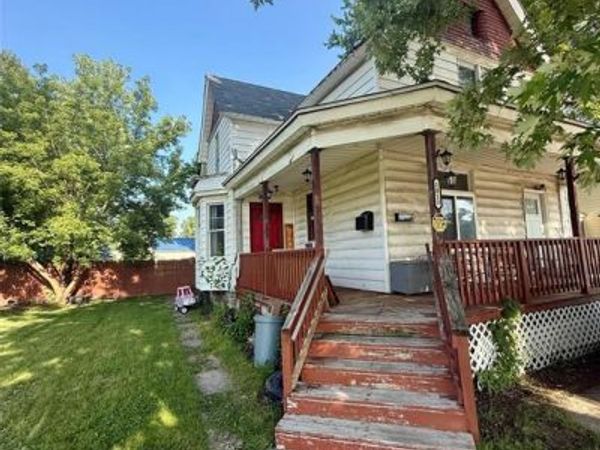 1813 10th Avenue, Port Huron, MI 48060