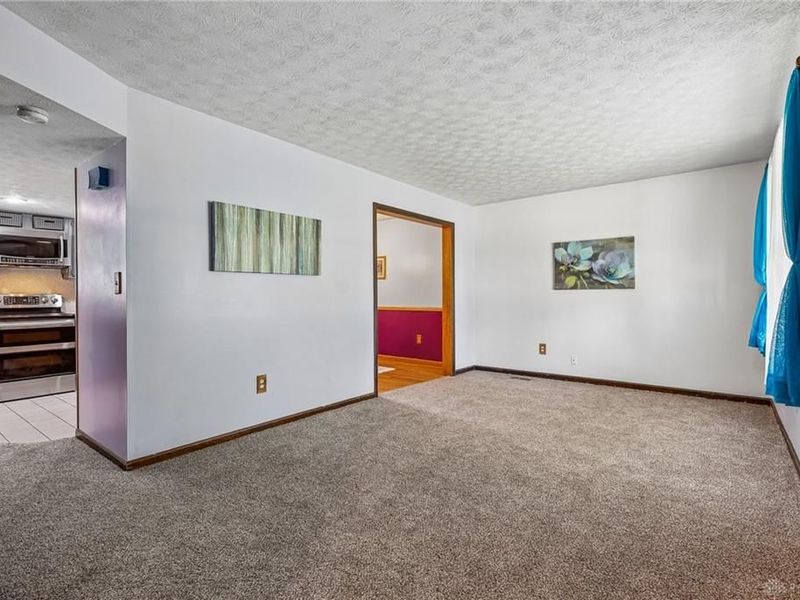 5407 Tamarack Trail, Greenville Township, OH 45331 Photo 11
