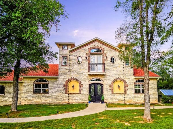 189 Moccasin CYN, Cedar Creek, TX 78612