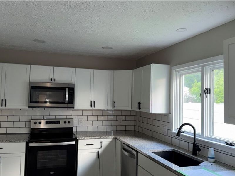 310 Broad Street, Wadsworth, OH 44281 Photo 16