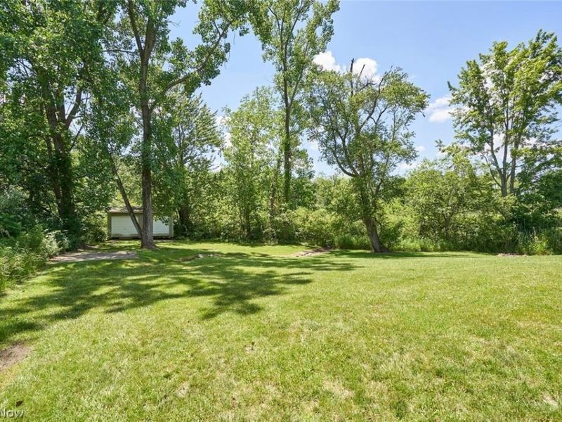 890-892 Irish Road, Kent, OH 44240 Photo 16