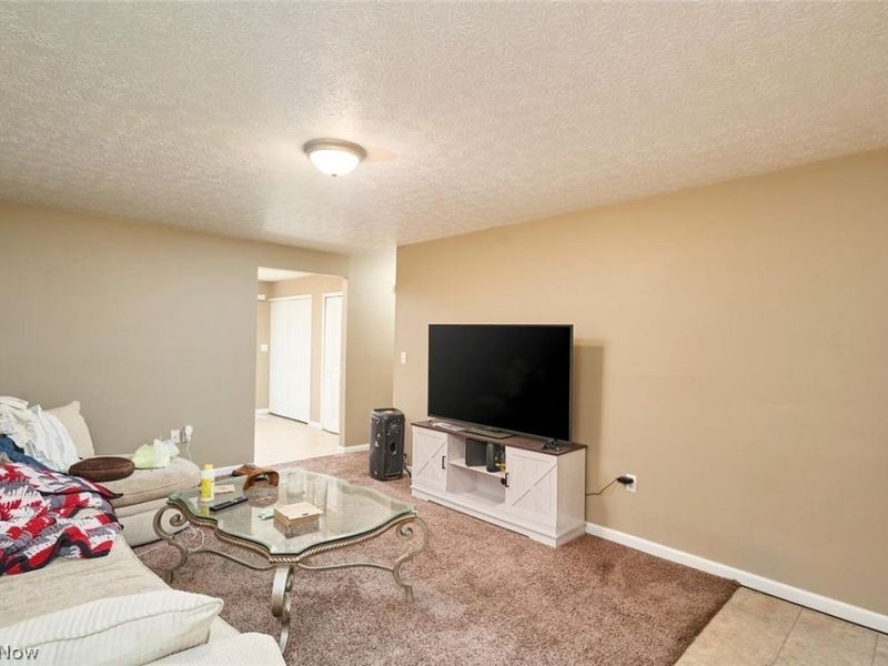 890-892 Irish Road, Kent, OH 44240 Photo 2