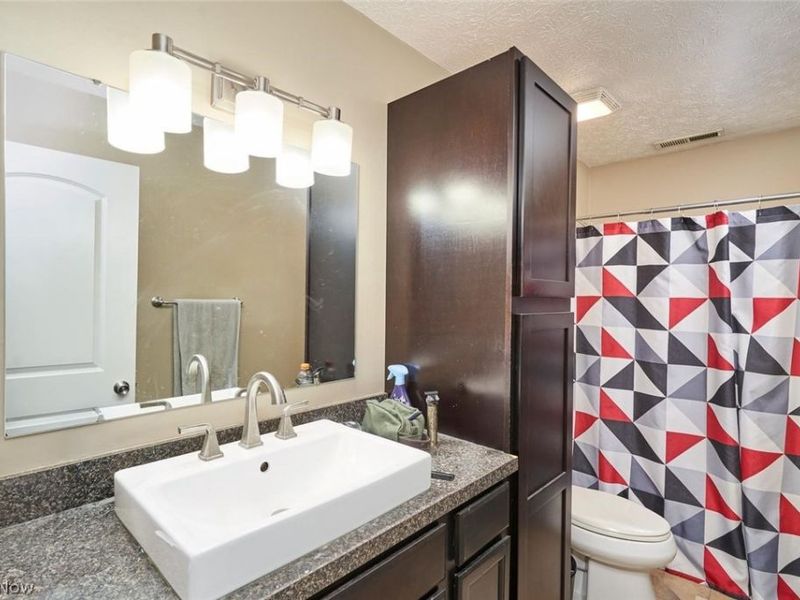 890-892 Irish Road, Kent, OH 44240 Photo 6