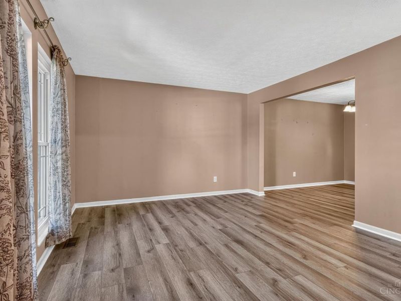 1121 Forest Run Drive, Union Twp, OH 45103 Photo 5
