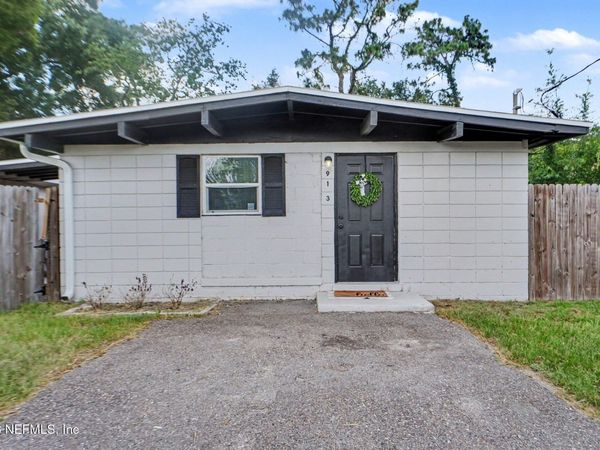 913 DEPAUL Drive, Jacksonville, FL 32218