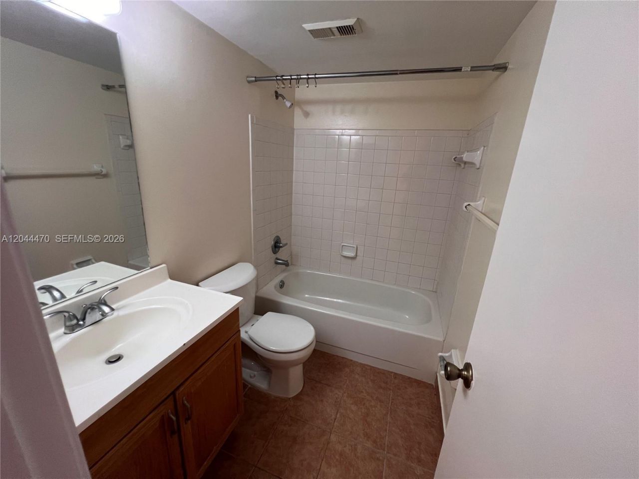 451 NW 100th Pl , Unit 101, Pembroke Pines, FL 33024 Photo