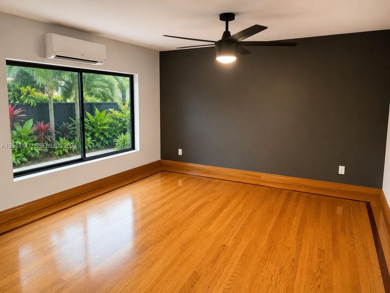 325 NE 126th St , North Miami, FL 33161 Photo