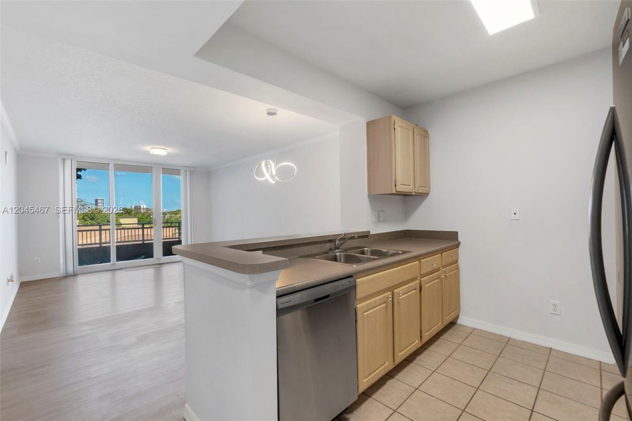 2665 SW 37th Ave , Unit 301, Miami, FL 33133 Photo