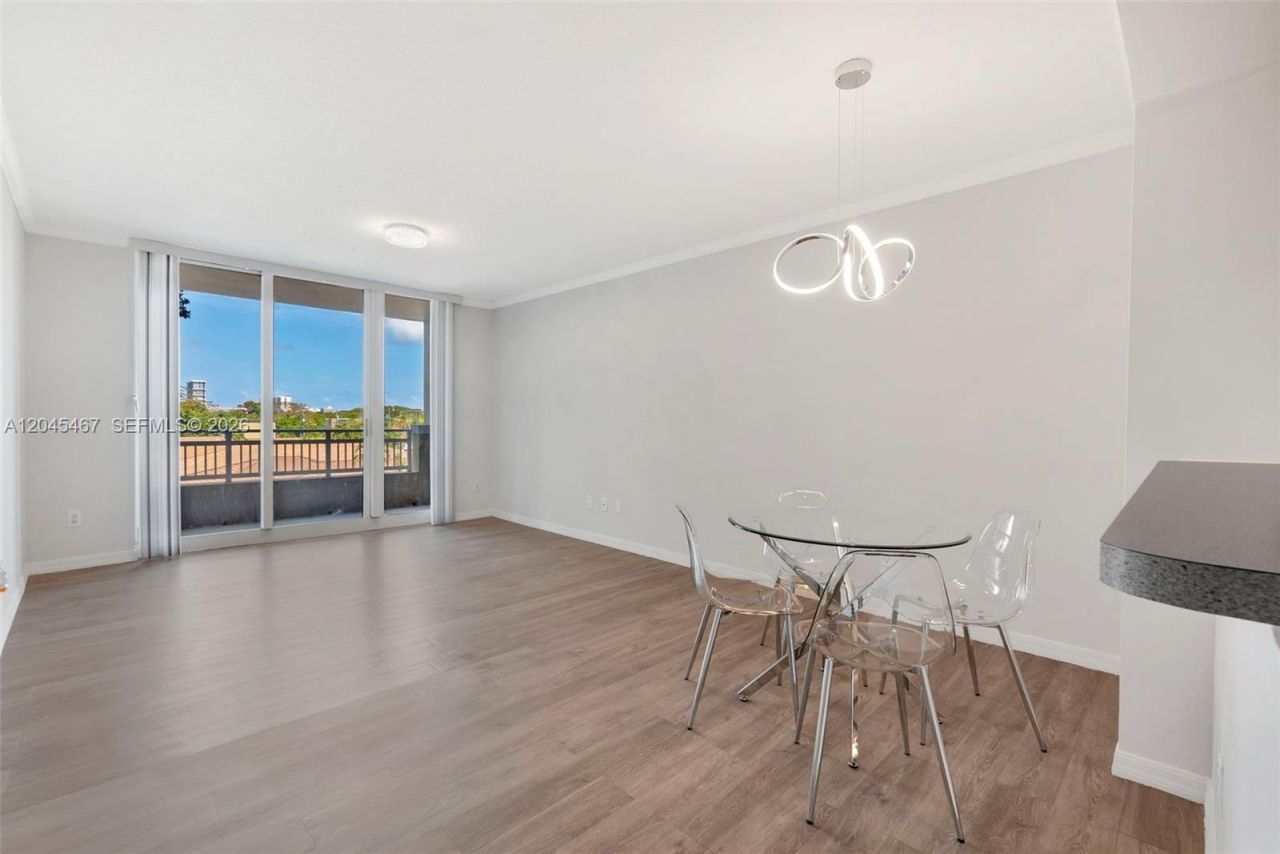 2665 SW 37th Ave , Unit 301, Miami, FL 33133 Photo