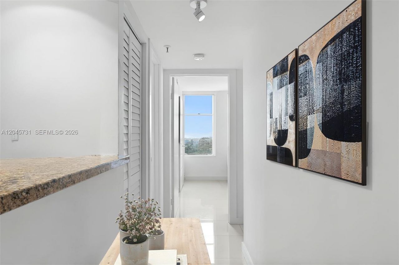 1775 Washington Ave, Unit 14F, Miami Beach, FL 33139 Photo