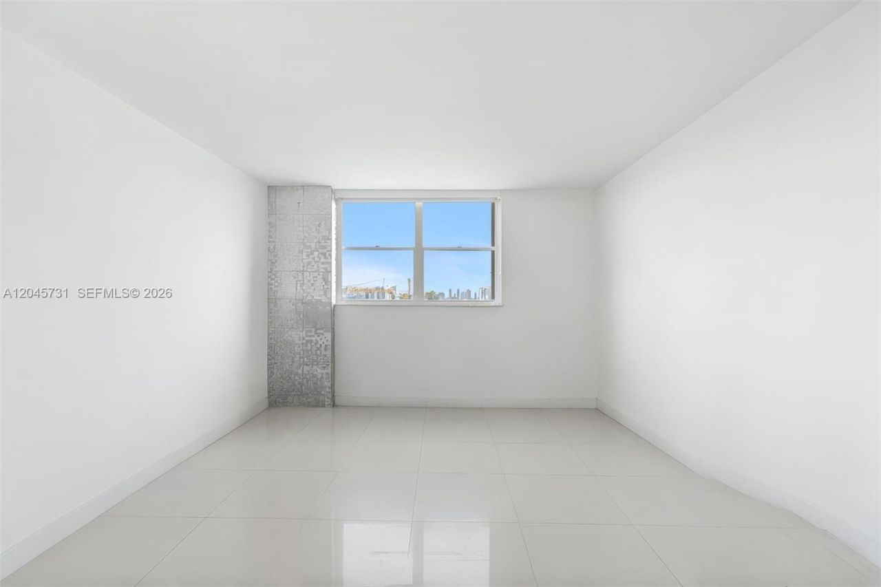 1775 Washington Ave, Unit 14F, Miami Beach, FL 33139 Photo