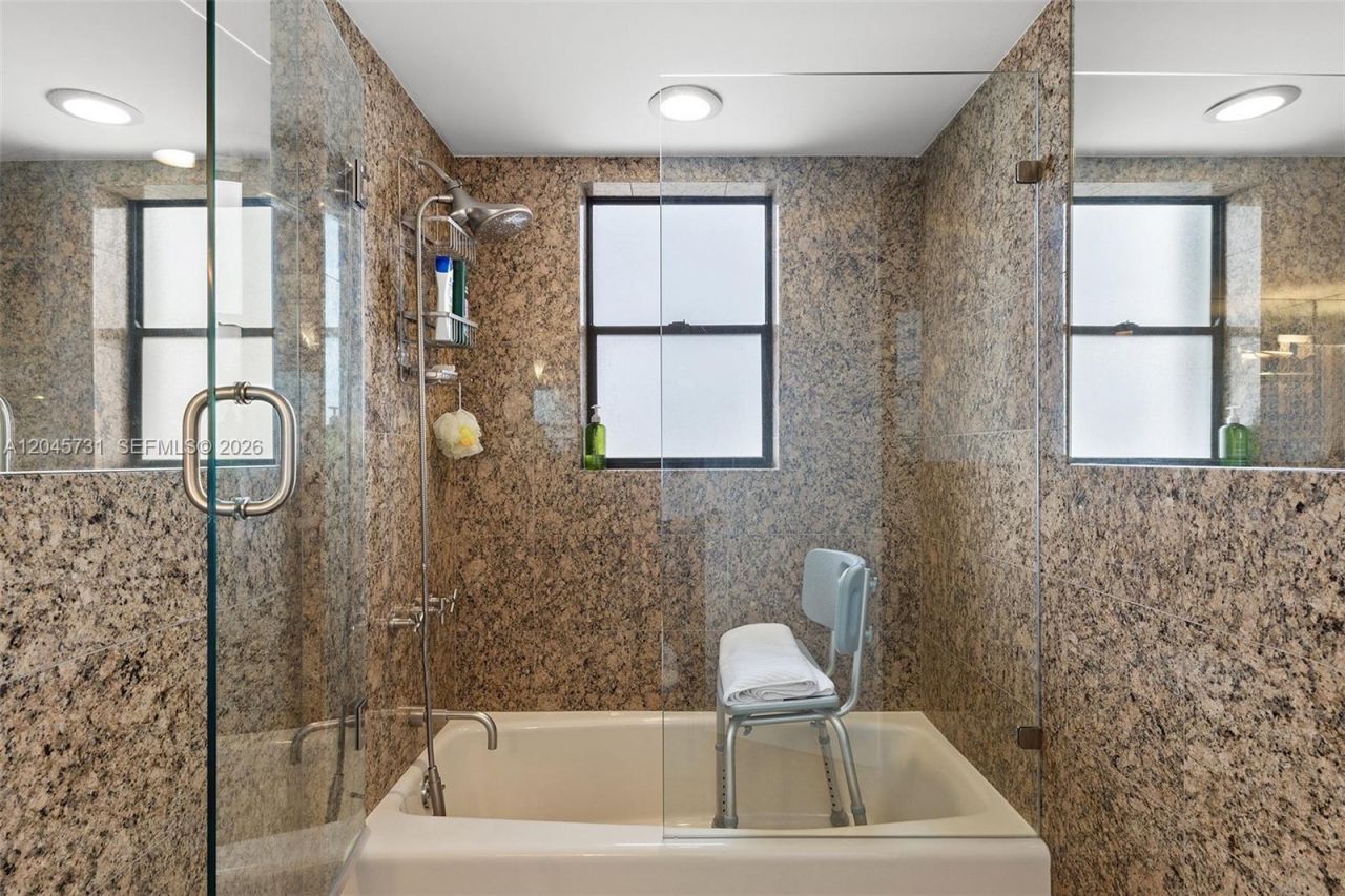 1775 Washington Ave , Unit 14F, Miami Beach, FL 33139 Photo