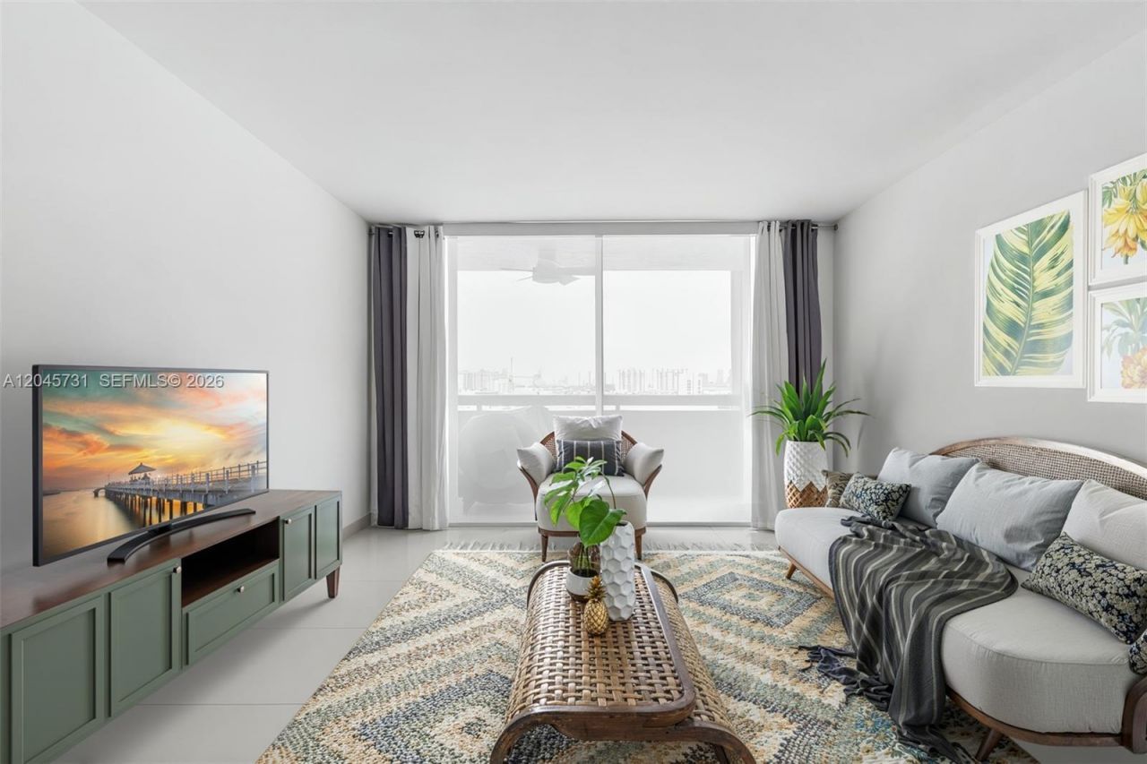 1775 Washington Ave , Unit 14F, Miami Beach, FL 33139 Photo