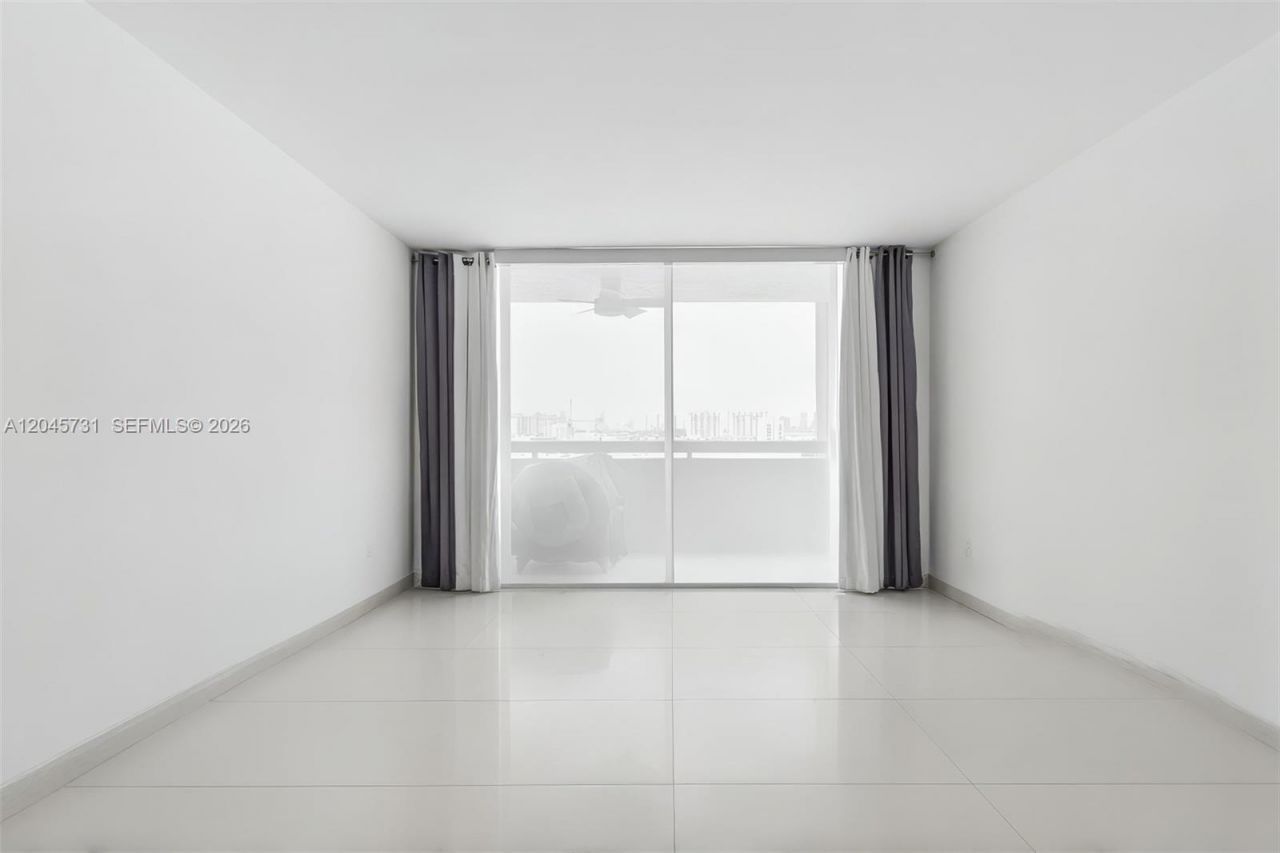 1775 Washington Ave, Unit 14F, Miami Beach, FL 33139 Photo