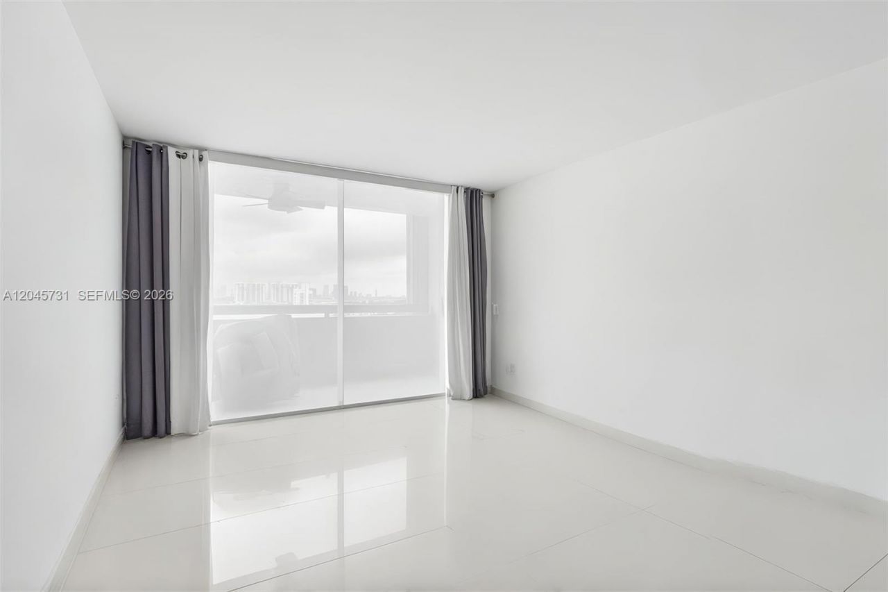 1775 Washington Ave, Unit 14F, Miami Beach, FL 33139 Photo