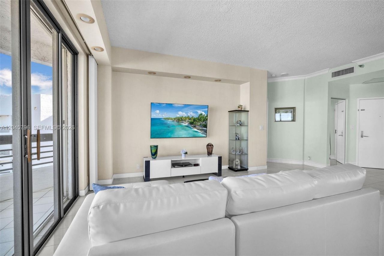 19101 Mystic Pointe Dr, Unit PH6, Aventura, FL 33180 Photo
