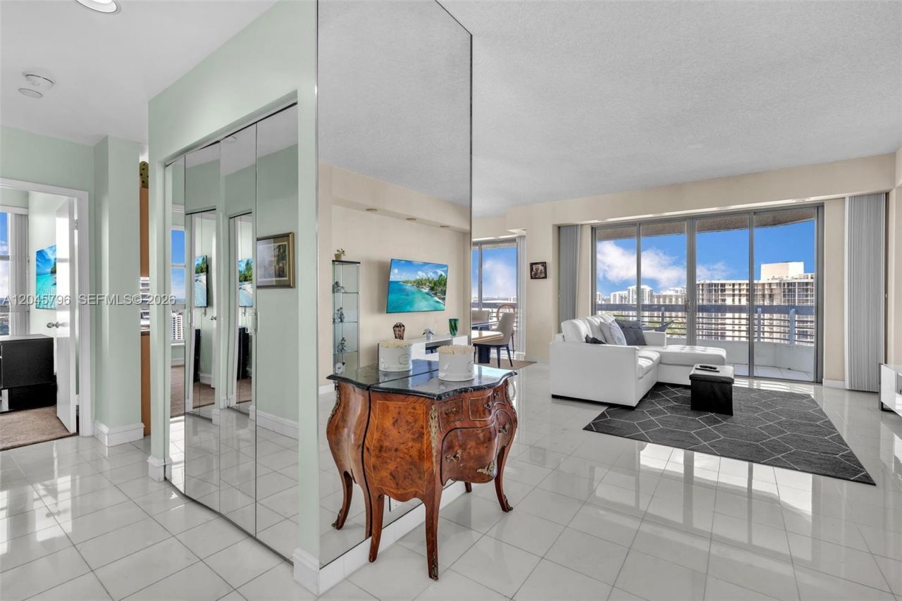 19101 Mystic Pointe Dr, Unit PH6, Aventura, FL 33180 Photo