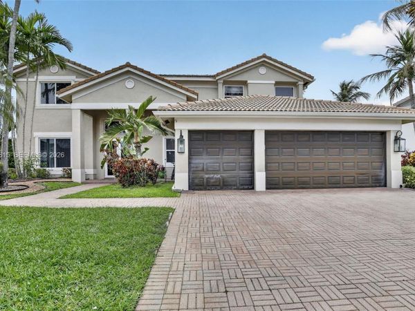 981 Waterside Cir , Weston, FL 33327