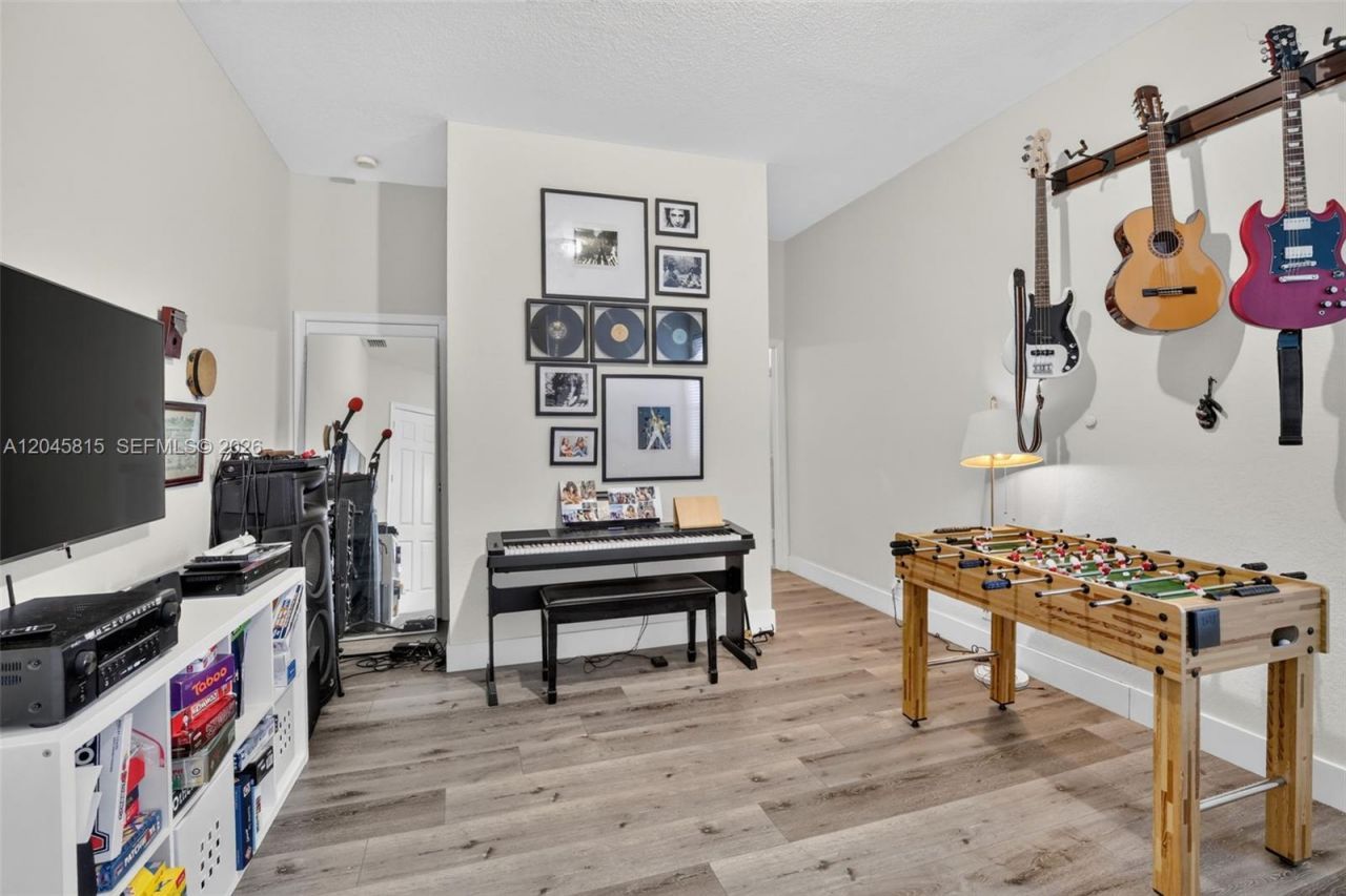 981 Waterside Cir, Weston, FL 33327 Photo
