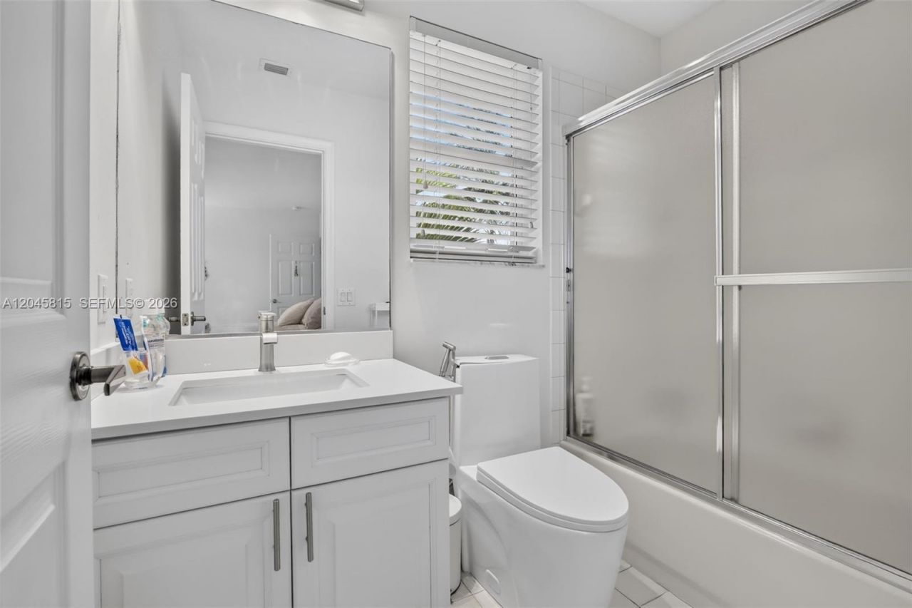 981 Waterside Cir, Weston, FL 33327 Photo