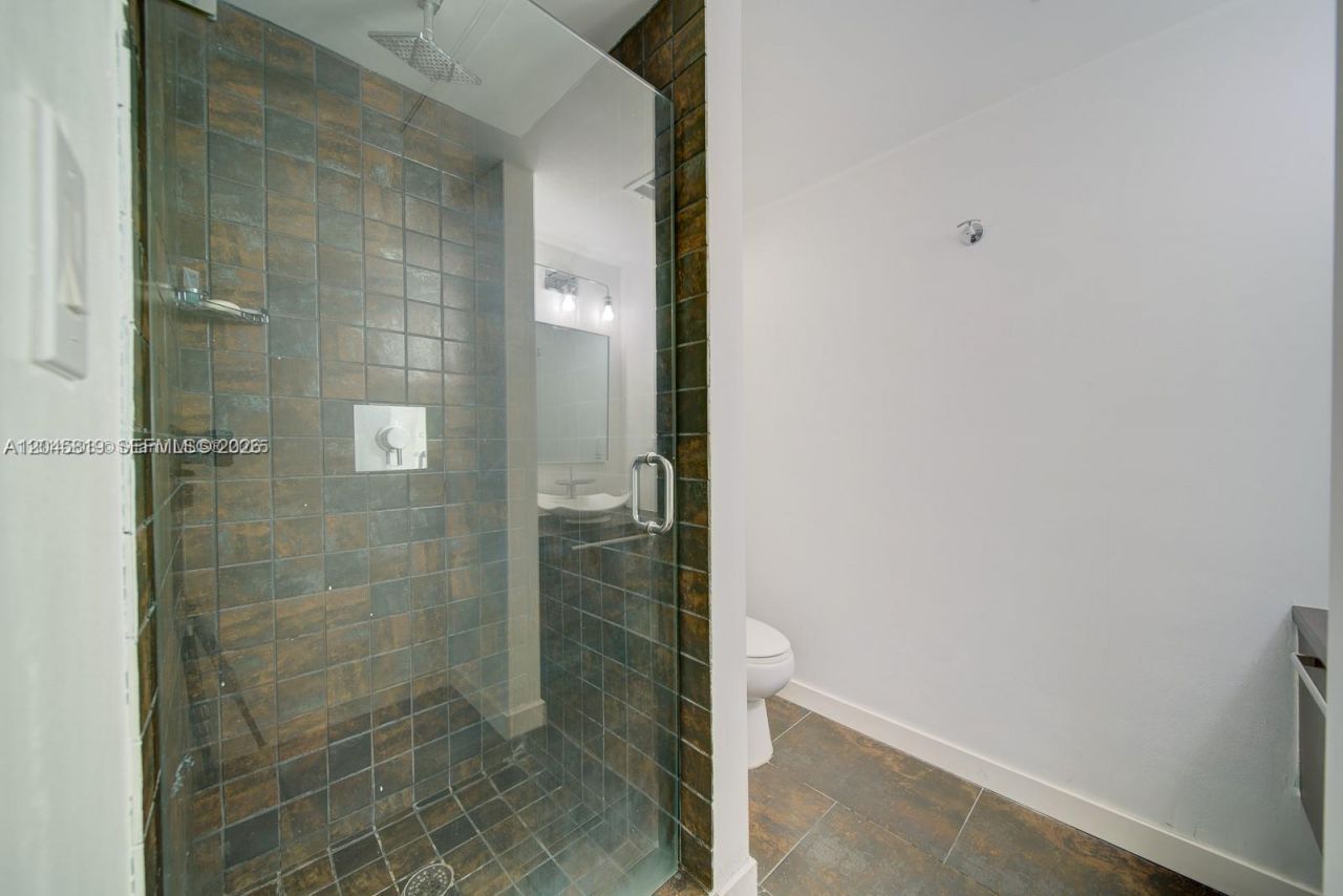1568 Pennsylvania , Unit 325, Miami Beach, FL 33139 Photo
