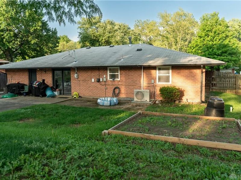 7087 Claybeck Drive, Huber Heights, OH 45424 Photo 24