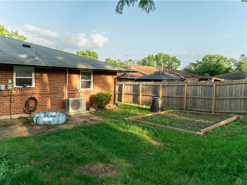 7087 Claybeck Drive, Huber Heights, OH 45424 Photo 25