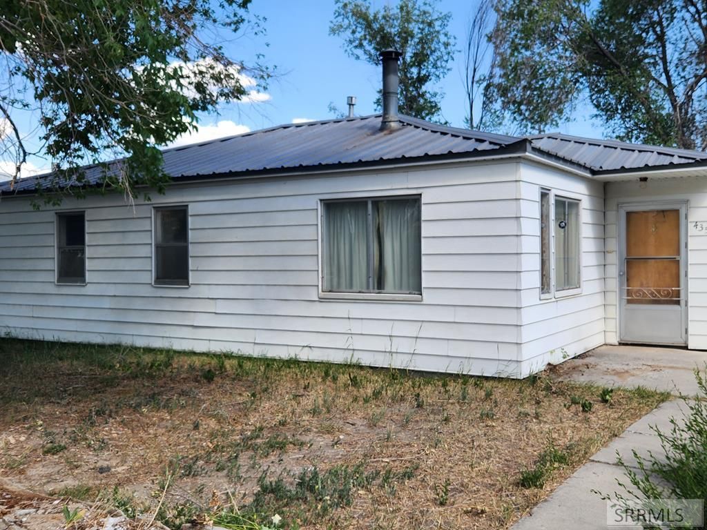 435 Lost River Avenue, Arco, ID 83213 Main Photo
