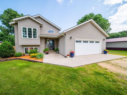 15078 669th St Wabasha, MN 55981
