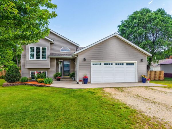 15078 669th St , Wabasha, MN 55981