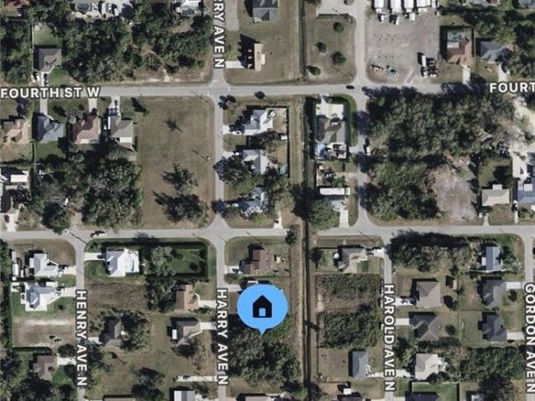 206 Harry AVE N, LEHIGH ACRES, FL 33971
