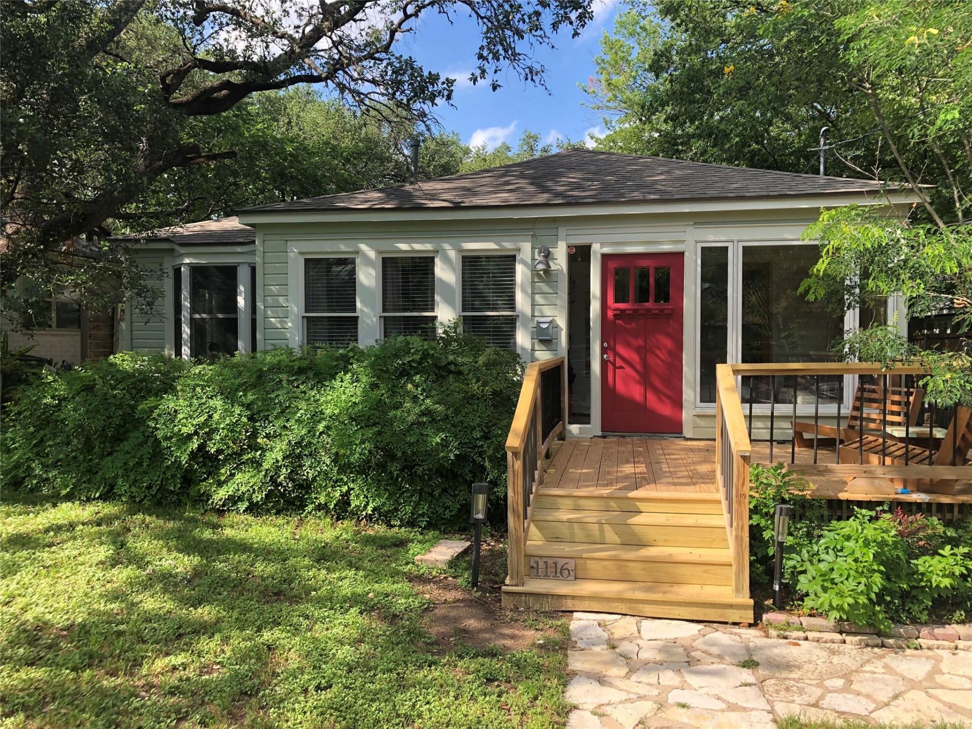1116 Mission Rdg, Austin, TX 78704 Main Photo