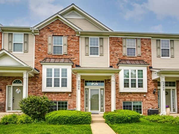 2406 NEUBAUER Circle , Unit 14-3, Lindenhurst, IL 60046