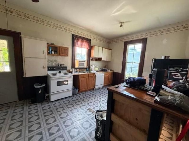 403 N Main Street , Utica, OH 43080 Photo 6