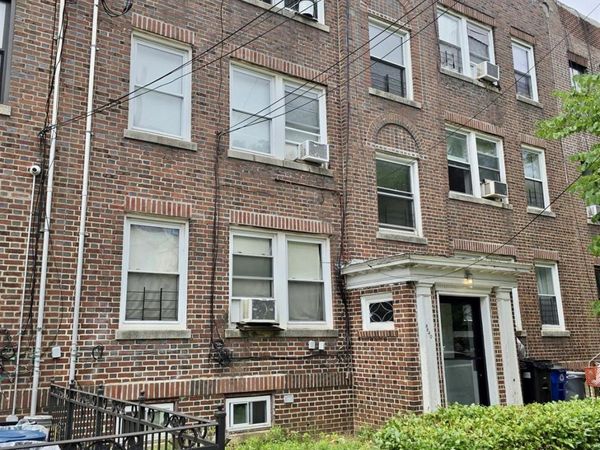 8640 123rd Street , Richmond Hill, NY 11418