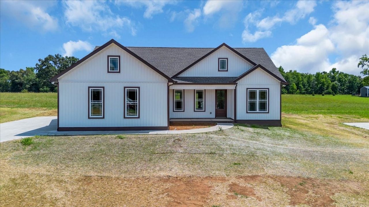1501 Smartt Station Rd , Morrison, TN 37357 Main Photo