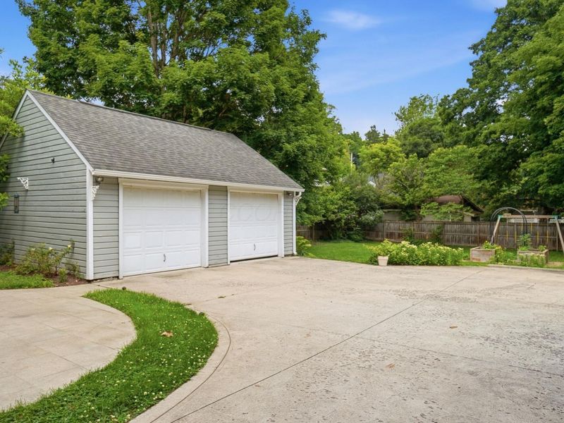 312 E College Street, Granville, OH 43023 Photo 58