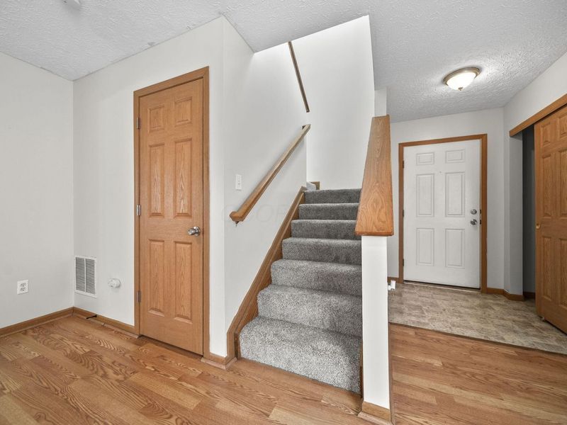 3691 Parker Knoll Lane , Columbus, OH 43219 Photo 13