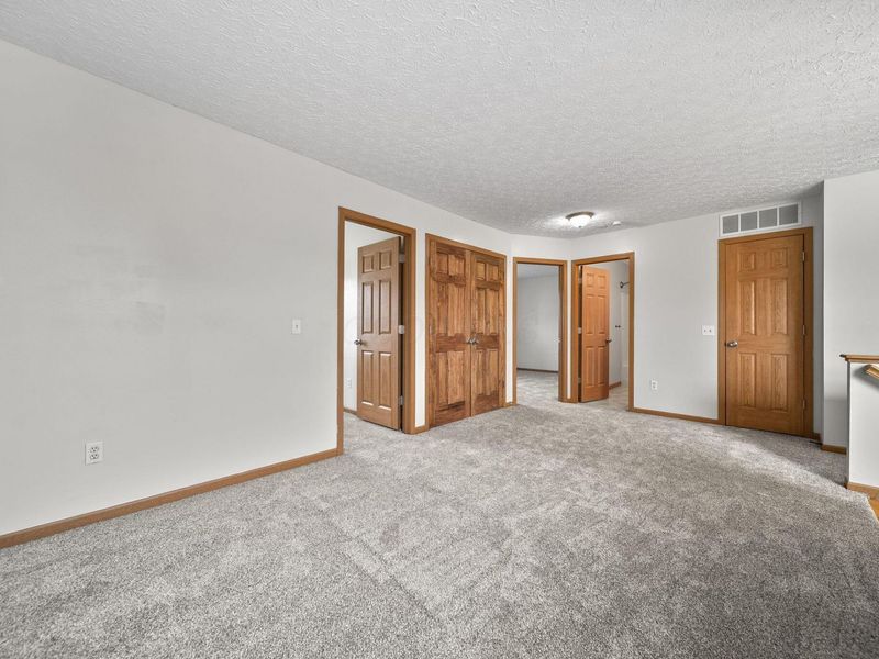3691 Parker Knoll Lane , Columbus, OH 43219 Photo 14