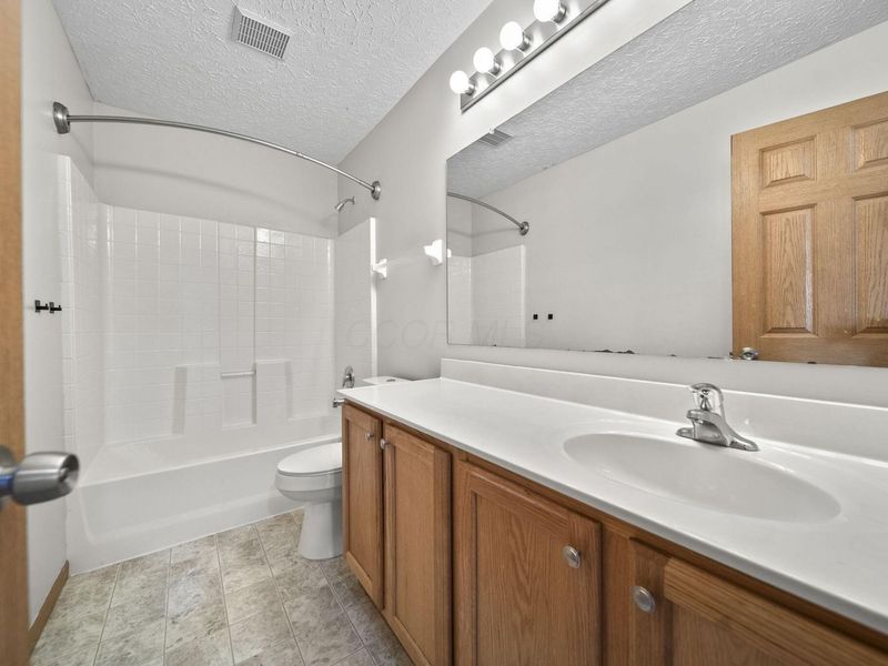 3691 Parker Knoll Lane , Columbus, OH 43219 Photo 26