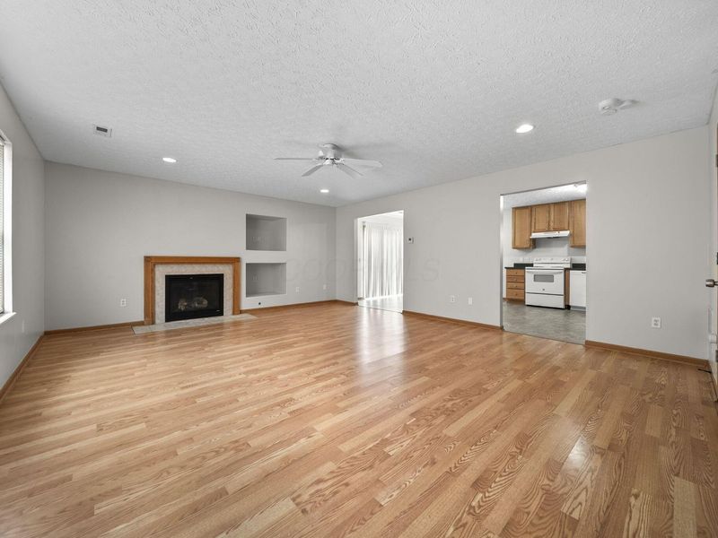 3691 Parker Knoll Lane , Columbus, OH 43219 Photo 4